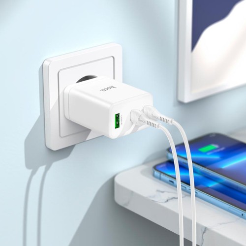 Адаптер мережевий HOCO Type-C to Lightning cabel Start three-port charger N33 |1USB/2Type-C, PD/QC, 35W/3A| white