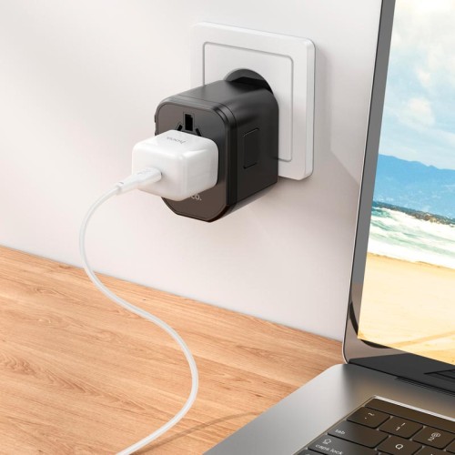 Перехідник для розеток HOCO Walker three-port PD20W universal conversion charger  AC15 |2USB/Type-C| black
