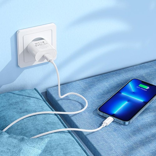 Адаптер мережевий HOCO Type-C to Lightning Fighter single port charger set C109A |1Type-C, 3A/20W, PD/QC| white