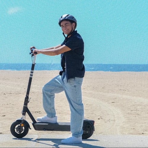 Електросамокат OKAI ES40-Black 10", 500(1000)W, 15.6Ah, 70km, 25km\h, 25%, NFC, App, 23kg